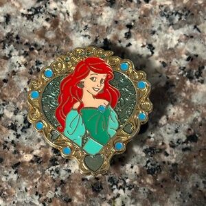 The Little Mermaid Ariel Official Disney Trading Pin